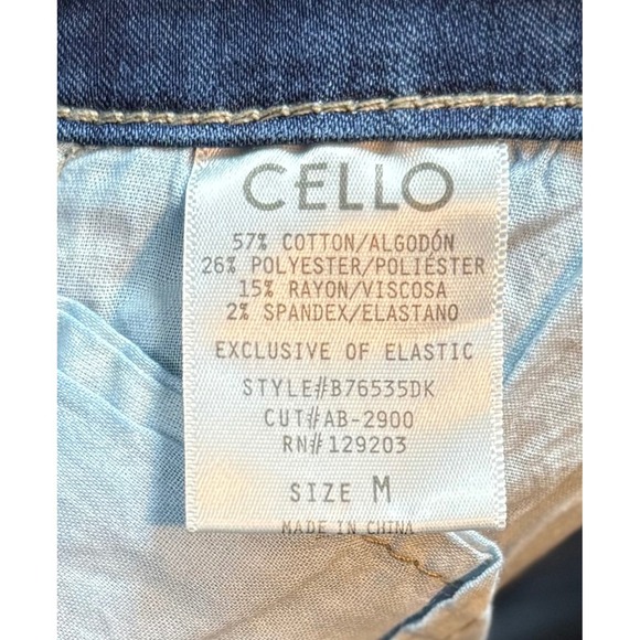 NWT CELLO Denim Mid Rise Rolled Hem Skinny Jeans Optior, Pull On, Size Medium - Picture 7 of 8